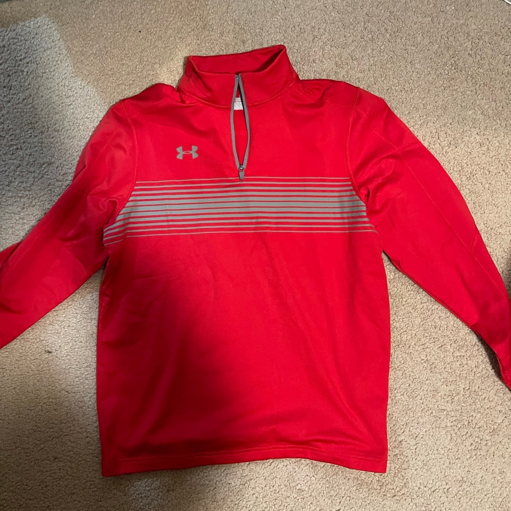 UNDER ARMOUR SIZE MEDIUM Red Loose Cold Gear Quarter Zip